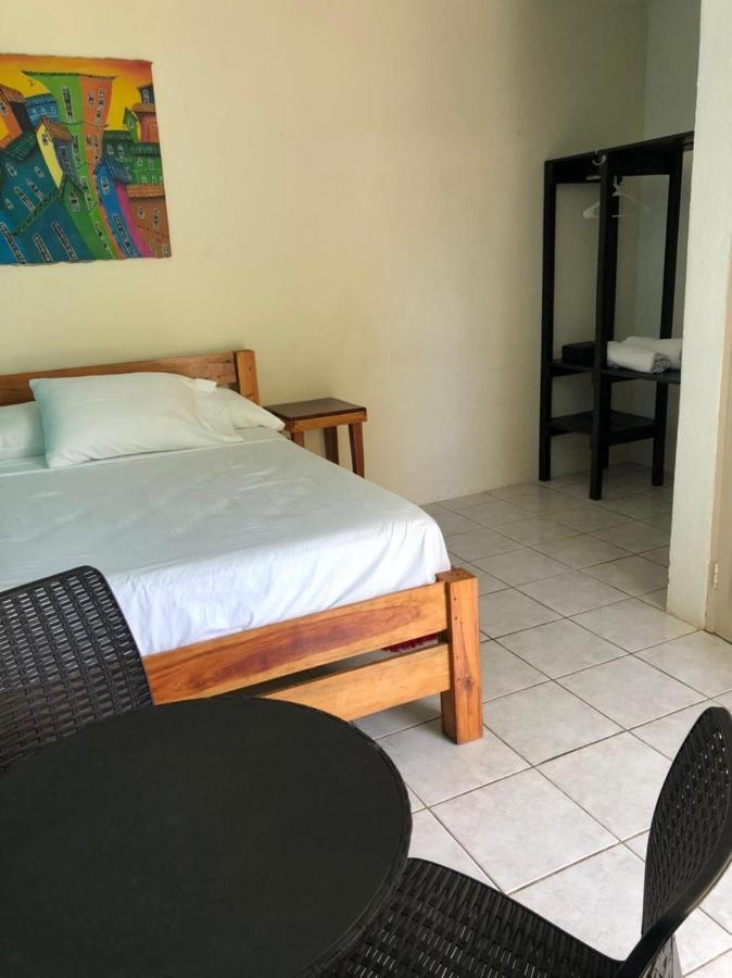 Sunshine Hotel ליטל קורן איילנד מראה חיצוני תמונה