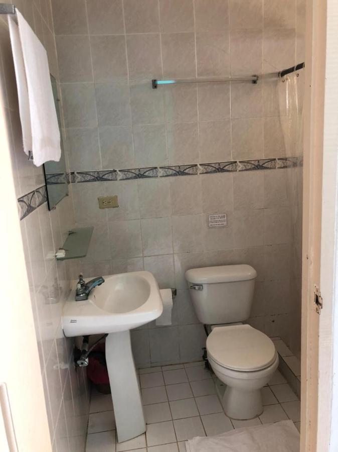 Sunshine Hotel ליטל קורן איילנד מראה חיצוני תמונה