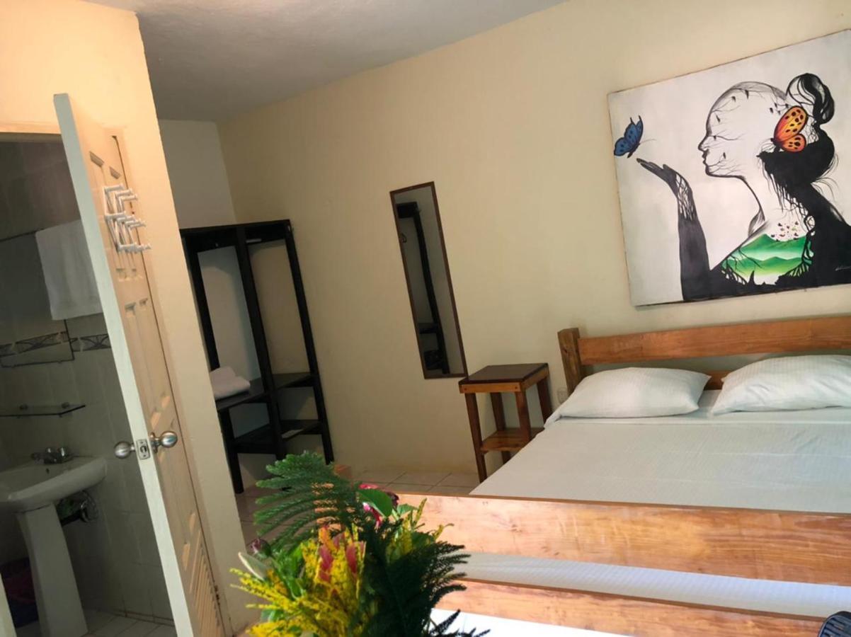 Sunshine Hotel ליטל קורן איילנד מראה חיצוני תמונה