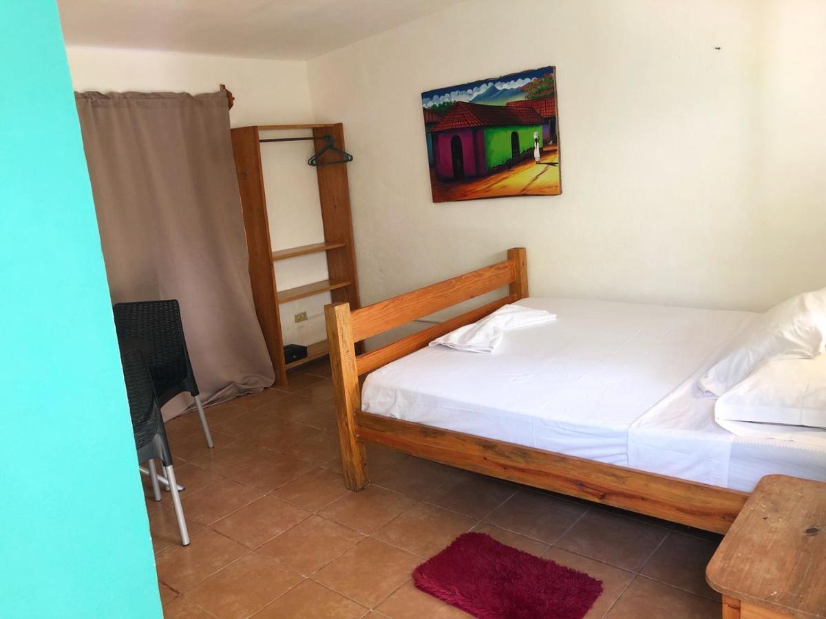 Sunshine Hotel ליטל קורן איילנד מראה חיצוני תמונה