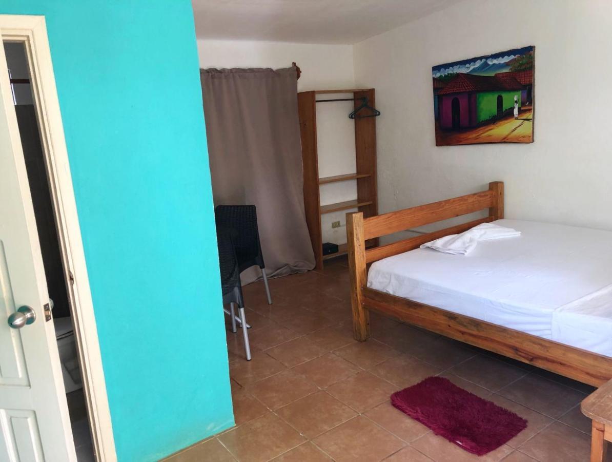 Sunshine Hotel ליטל קורן איילנד מראה חיצוני תמונה