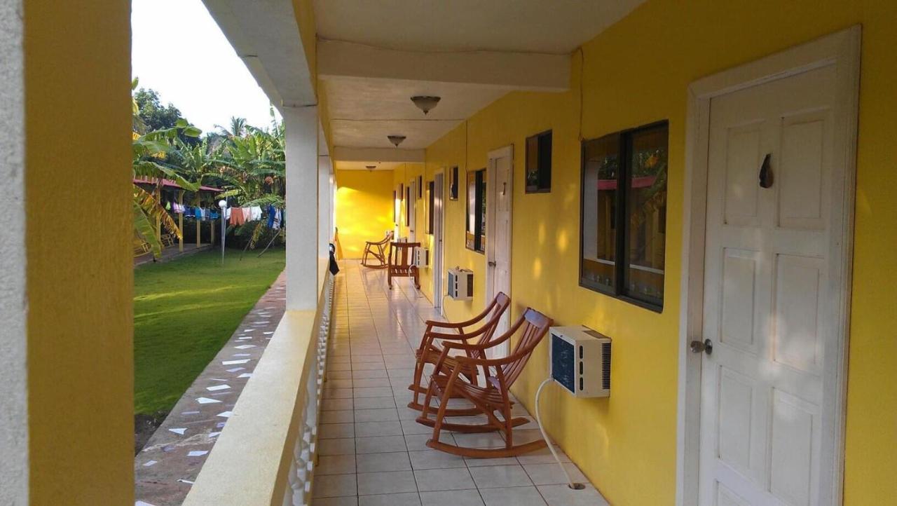 Sunshine Hotel ליטל קורן איילנד מראה חיצוני תמונה